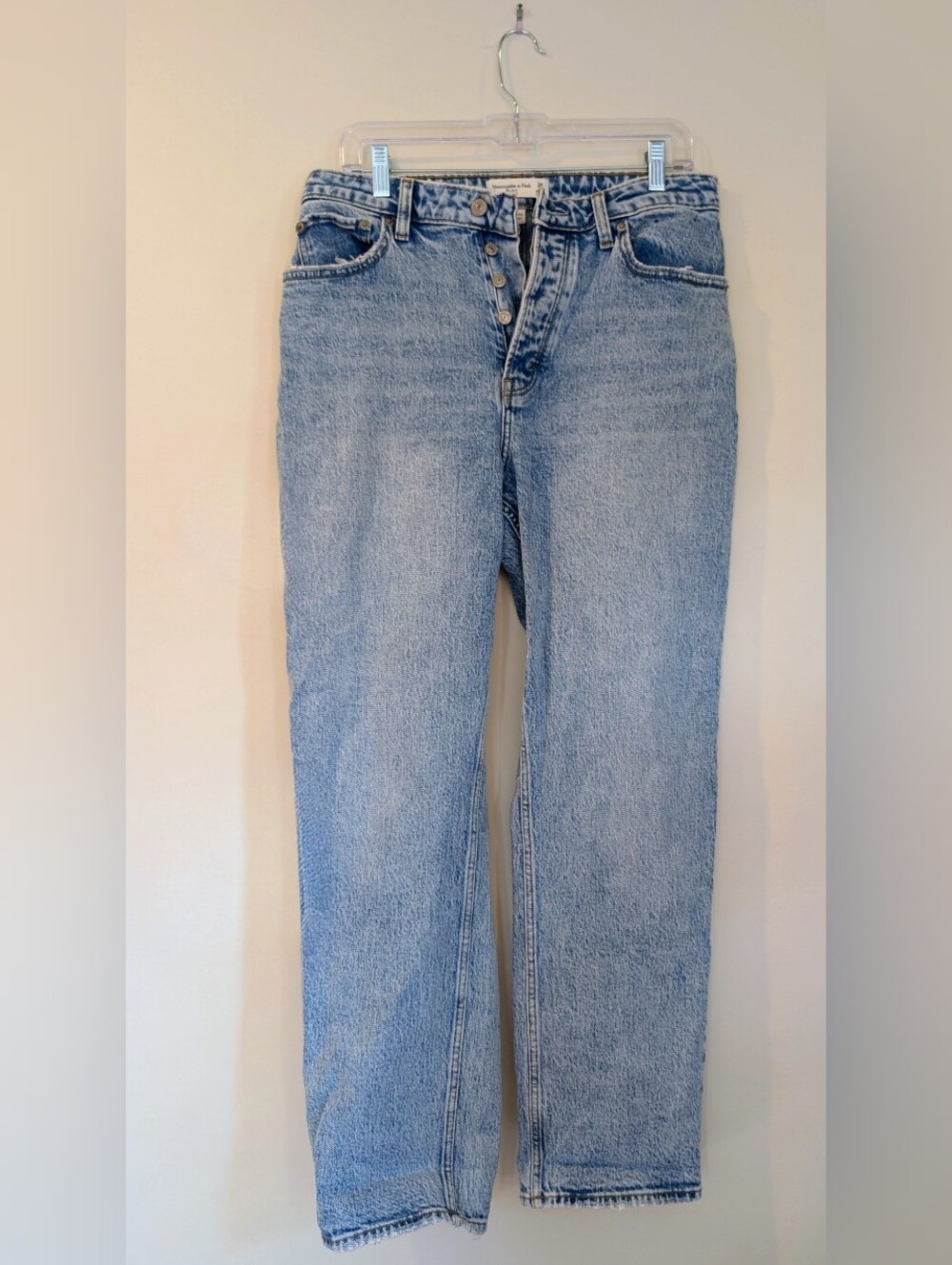 A&F Curve Love Straight Leg Jeans